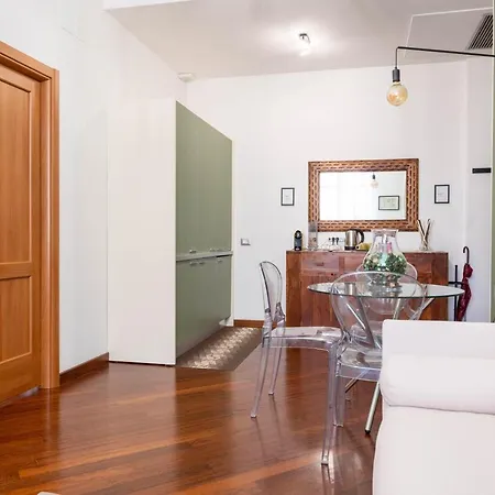 The Door Apartment *